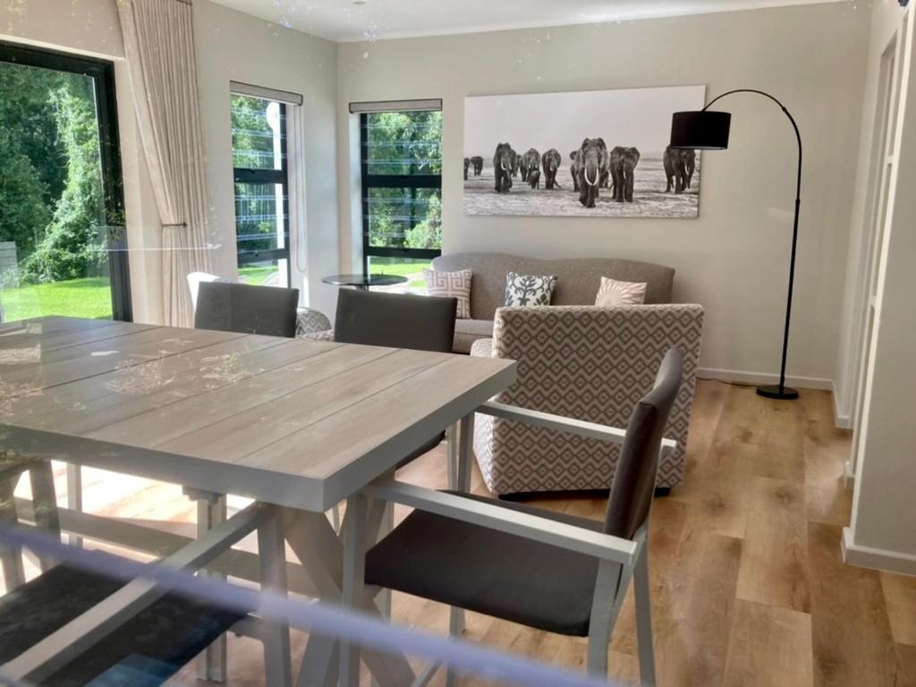 Hotel Tonquani - Knysna Zewnętrze zdjęcie